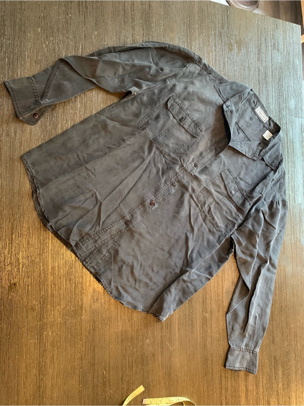 Women's 100% silk Long-Sleeve Button-Down Shirt in Charcoal